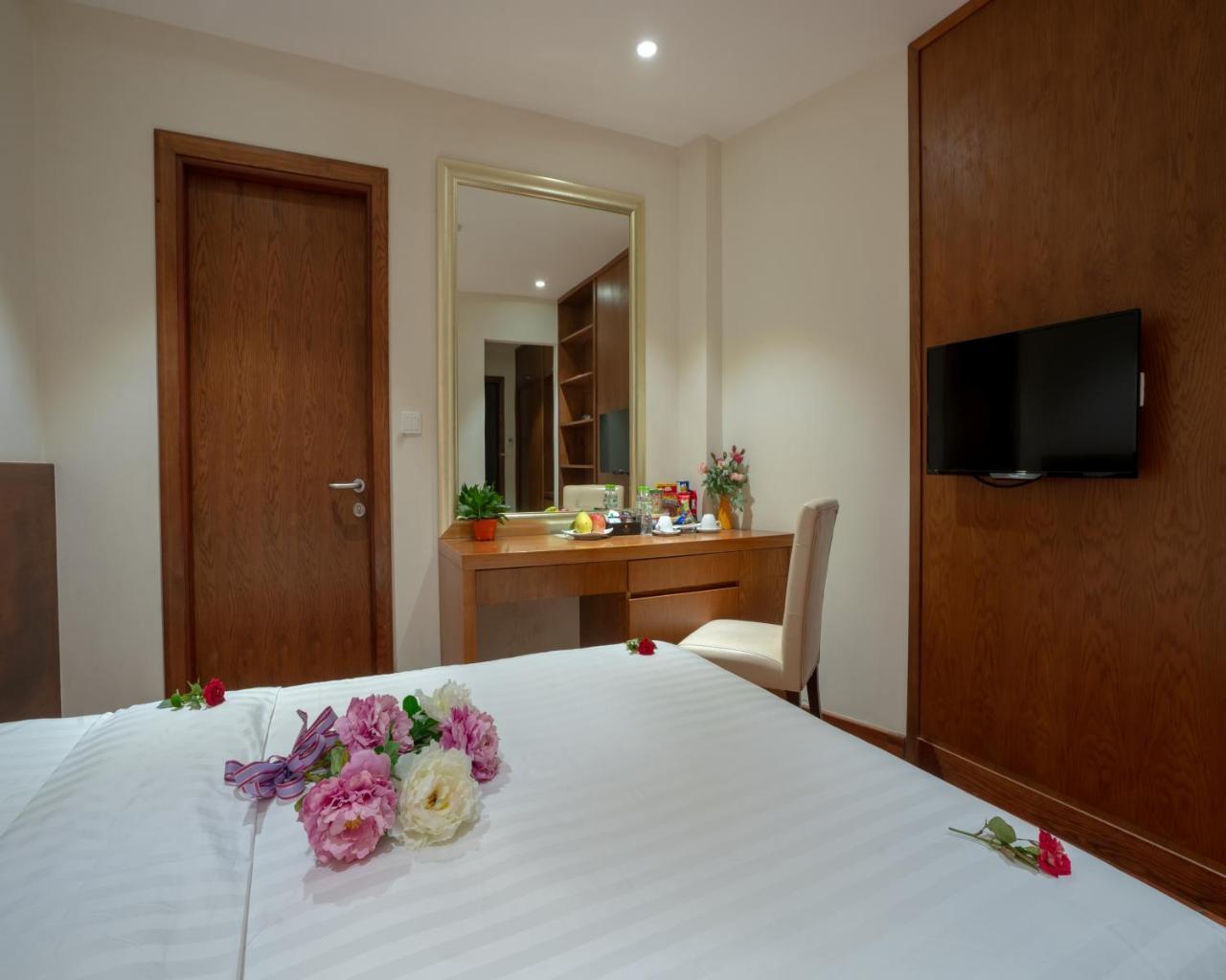 Hovi Universal - My Hotel Ханой Екстериор снимка