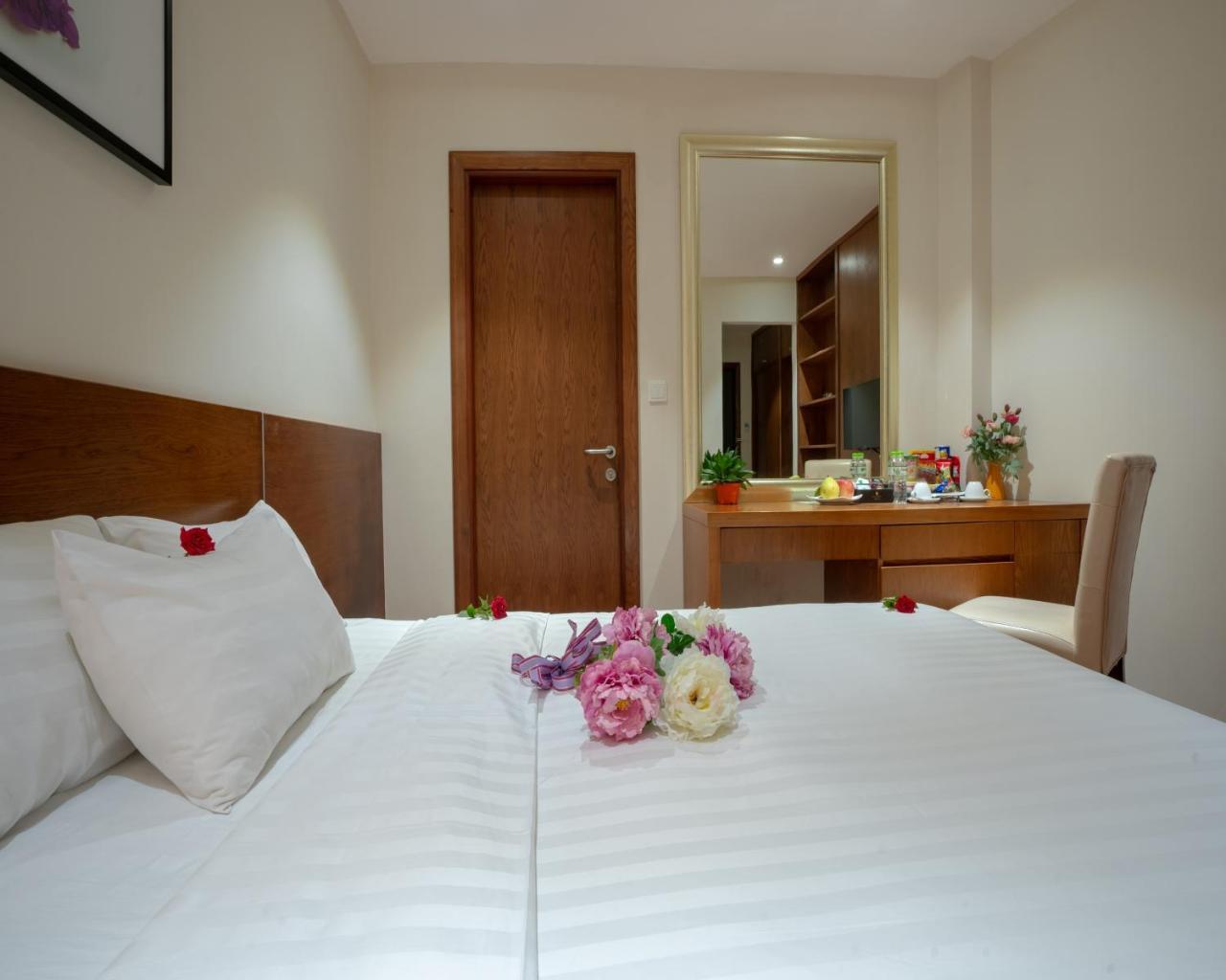 Hovi Universal - My Hotel Ханой Екстериор снимка